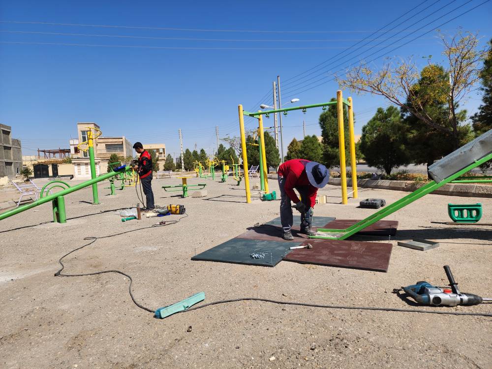 Renovation and repair of play equipment in the residential part of the park