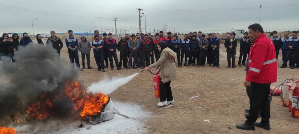 برگزاری مانور آتش نشانی در فرودگاه سیرجان