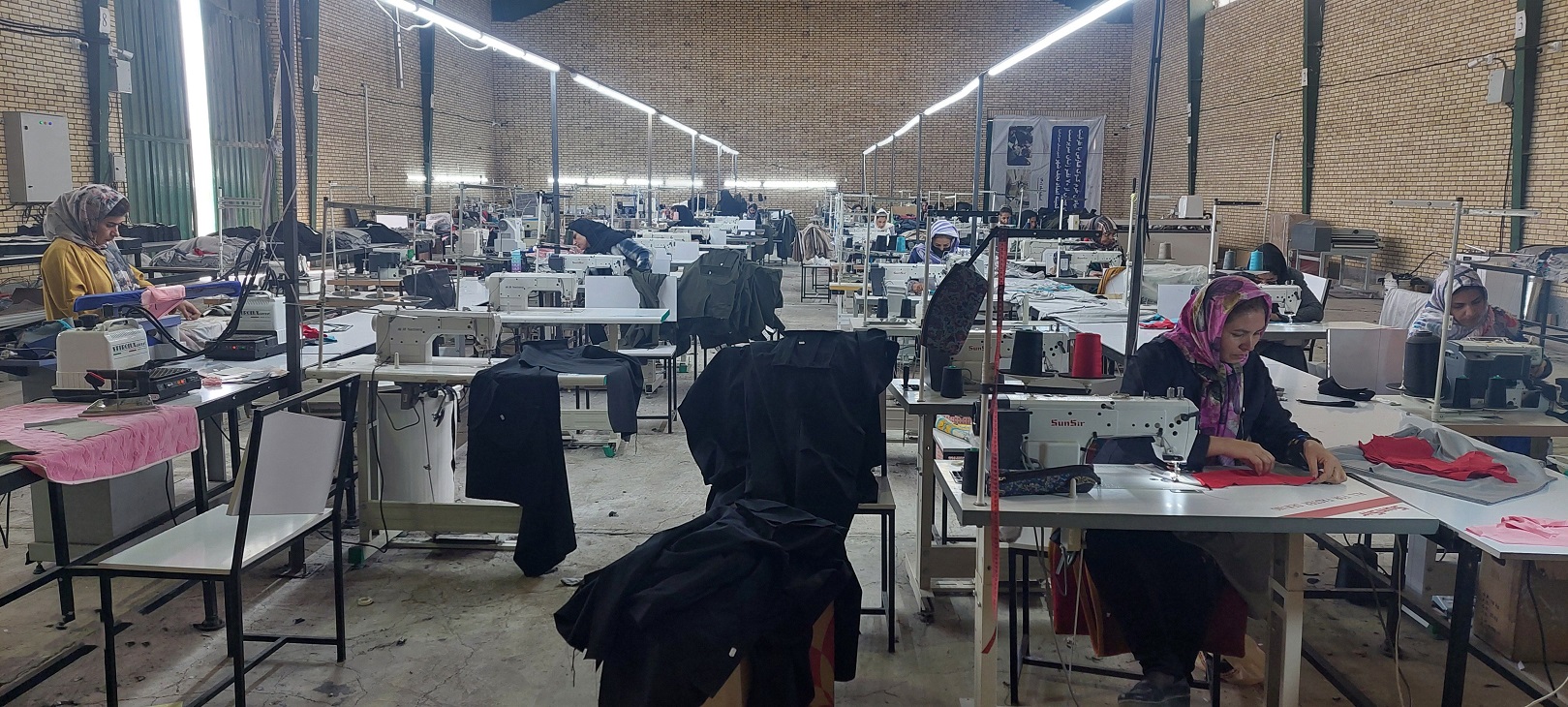 Denim clothing production unit to be established in Sirjan Special Economic Zone